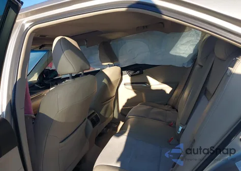 2013 Toyota Camry Hybrid Xle z USA, uszkodzony, nr VIN 4T1BD1FK1DU079832